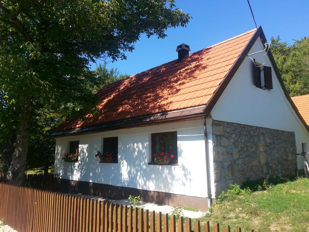 Holiday Home Rizvan City Brusane Eksteriør bilde